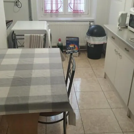 3 A Louer à Biel